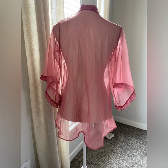 Vintage 1970s Pink Kimono - Picture 2 of 5